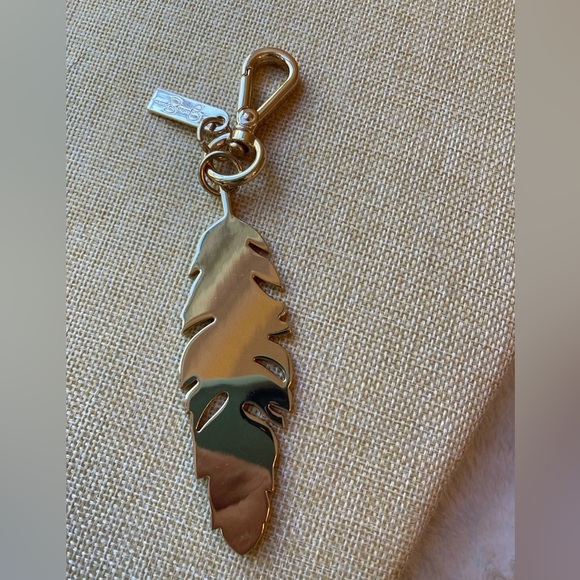 Jessica Simpson Leaf Purse‎ Charm Key Chain - Picture 6 of 7